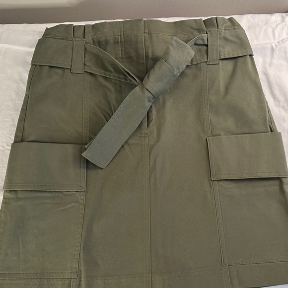 LOFT Outlet | Deep Lichen Green Belted Cargo Skirt - Women - Picture 2 of 9